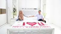 Pasangan Hairul Yakin (24) dan Khusnul Khotimah (23),  melangsungkan bulan madu di rumah dinas Wali Kota Probolinggo Habib Ali Zainal Abidin (Istimewa)