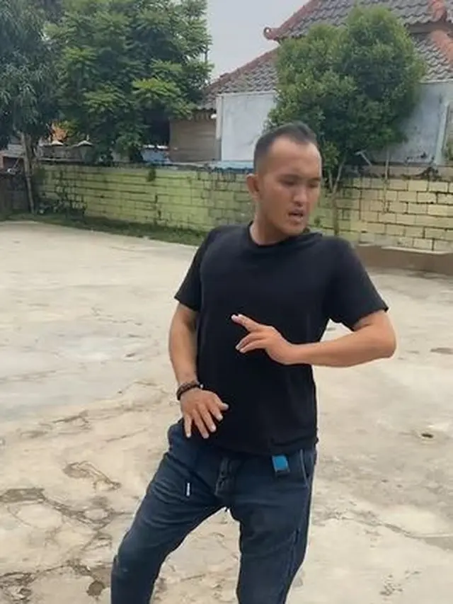 6 Potret Terbaru Caisar YKS, Live TikTok Selama 24 Jam Jadi Sorotan