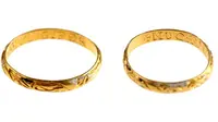 Cincin yang mengandung emas itu ditemukan oleh seorang pencari harta karun (BBC)