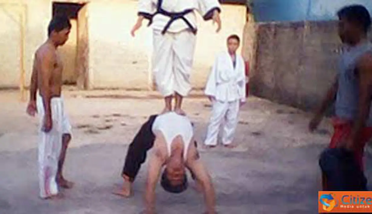 Citizen6, Jambi: Anggota Judoka kungfu Indonesia Riau-Batam sedang berlatih. (Pengirim: Pahala Gultom)