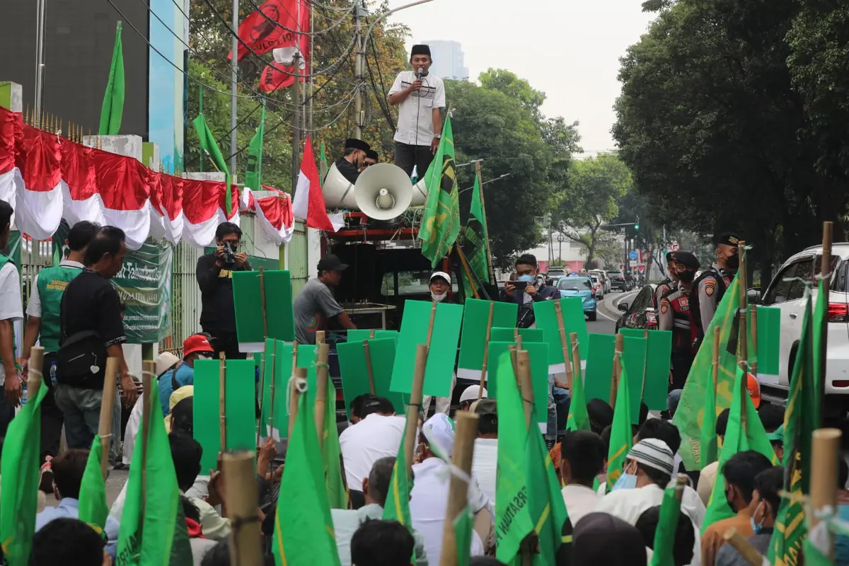 Front Kader Penyelamat Partai (FKPP) melakukan aksi di depan Gedung Partai Persatuan Pembangunan (PPP) (Istimewa)