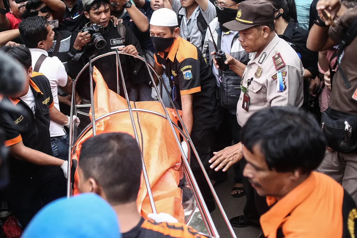 20161227- Proses Evakuasi Korban Perampokan dan Pembunuhan di Pulomas-Jakarta- Faizal Fanani