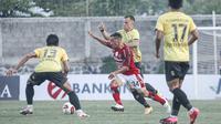 Situasi uji coba antara Bali United vs Barito Putera yang berakhir dengan skor 0-2. (Bola.com/Maheswara Putra)