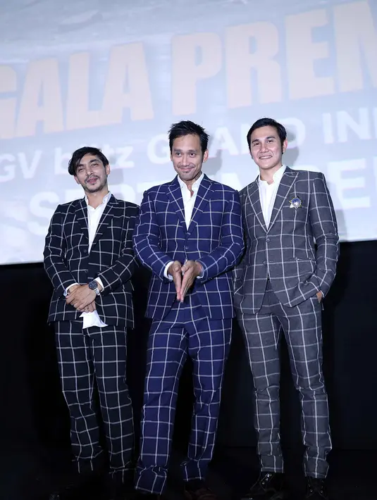 Indro tak kuasa menahan haru ketika memberikan sadikit sambutan. Banyak terimakasih diucapkan berkaitan dengan banyaknya apresiasi masyarakat pada film yang akan ditayangkan di bioskop pada 8 September mendatang. (Nurwahyunan/Bintang.com)