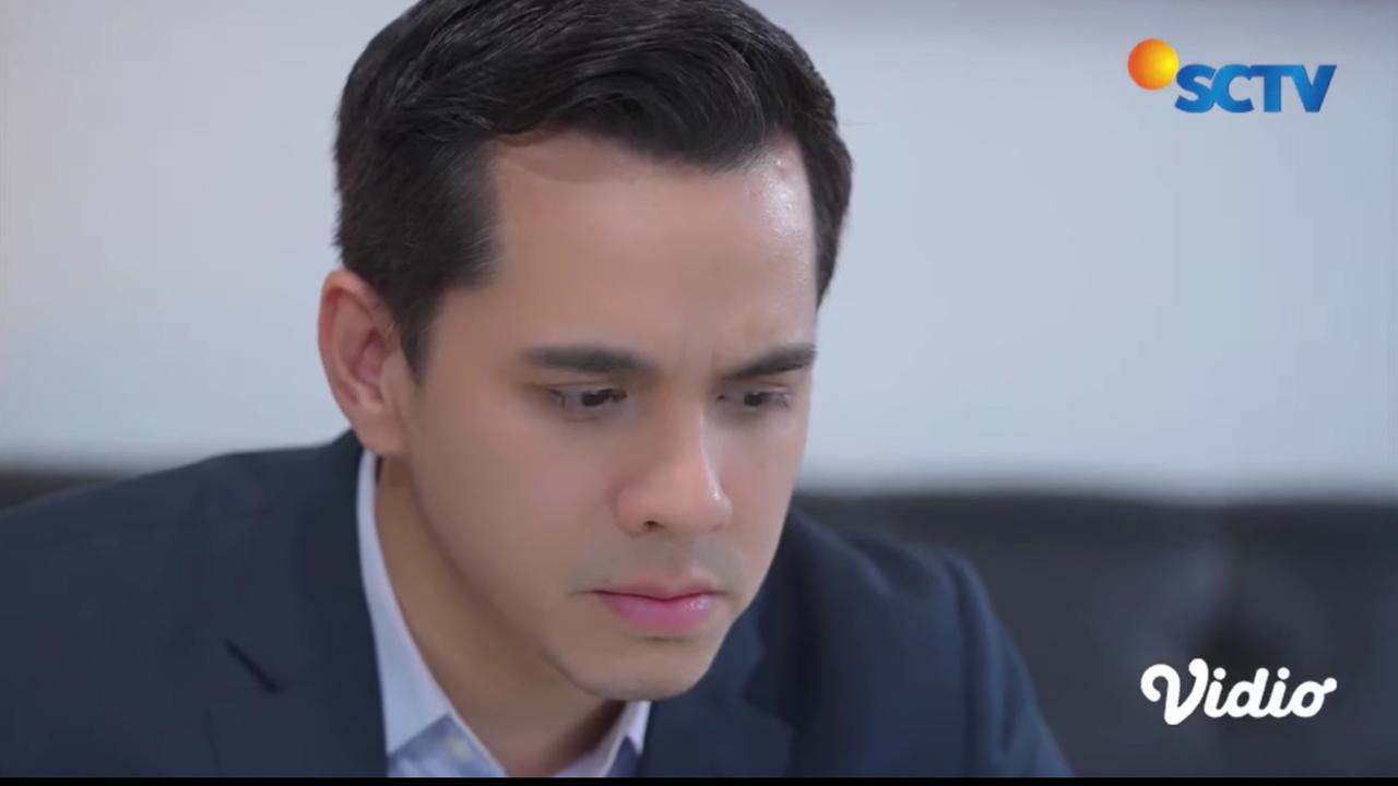 Tangkapan layar YouTube SCTV pada episode 58 saat Aksa sedang cek rekening milik Bella. (Foto: Liputan6.com/Rahmadina Sundari)