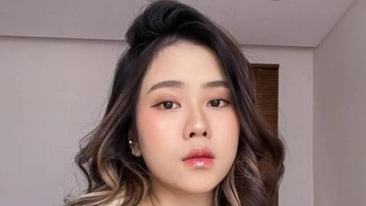 7 Transformasi Jessica Jane Dari Dulu Hingga Kini Pipi Makin Tirus