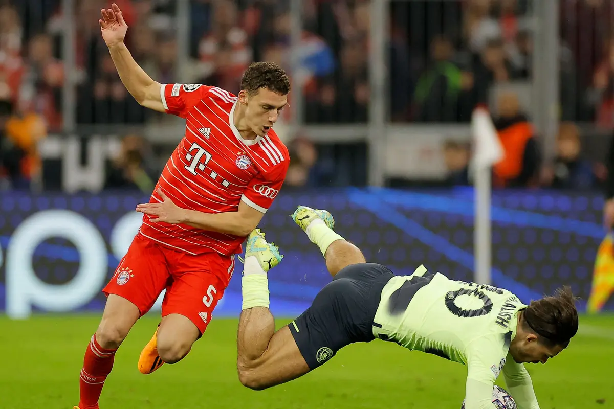 Foto: 5 Bek Sepadan yang Layak Gantikan Harry Maguire di MU