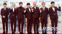 Grup K-Pop asal Korea Selatan, BTS, di Gaonchart Kpop Awards pada tahun 2015. (Twitter/@BTS_ARMY)