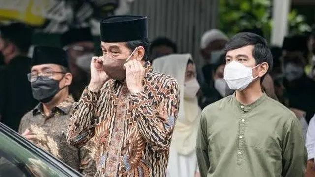 6 Potret Transformasi Kebersamaan Gibran Rakabuming dan Jokowi, Ikuti Jejak Ayah