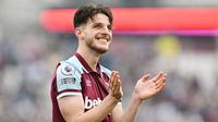 Declan Rice menimba ilmu di akademi Chelsea sejak usia enam tahun. Dia kemudian dilepas pada usia 14 tahun dan pindah ke West Ham. Bersama The Hammers, gelandang 23 tahun itu menjelma menjadi salah satu pemain kunci klub tersebut. (AFP/Justin Tallis)