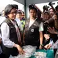 Menteri Keuangan Sri Mulyani Indrawati memantau langsung Program Pembiayaan Ultra Mikro (UMi) di Belawan, Kota Medan, Sumatera Utara, Selasa (16/1/2018). (Reza Efendi/Liputan6.com)