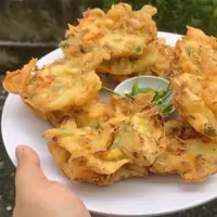 Bakwan sayur renyah dengan minyak yang lebih sedikit. (Foto: Tangkapan layar YouTube Ghaziya Warita)