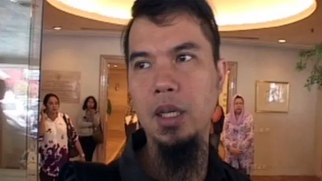 Kondisi Membaik, Selang Infus Dul Dicopot