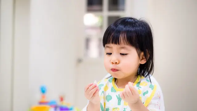 4 Kreasi Camilan yang Cocok Buat Pendamping MPASI Si Kecil Usia 9 Bulan ke Atas