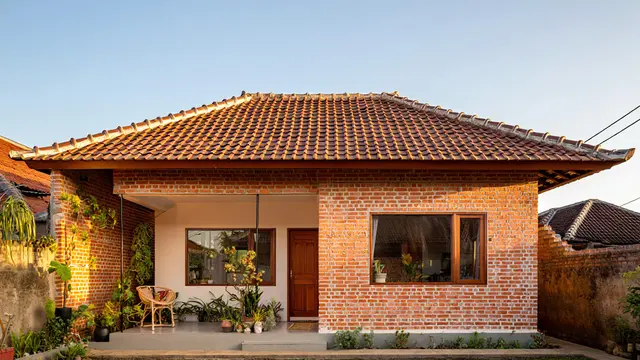 Desain Rumah Minimalis dari Bata Ekspos Ala Kampung tapi Tetap Estetik