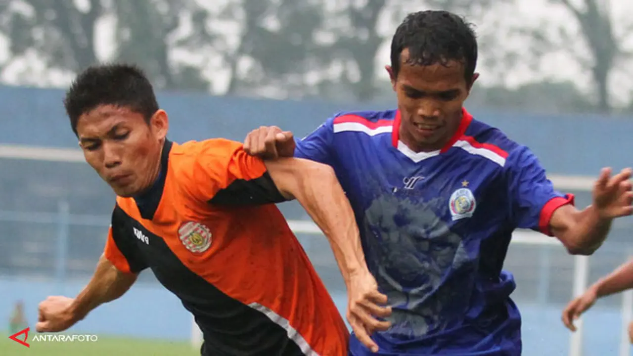 arema-kalahkan-persiraja-130328c
