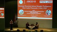Try Sutrisno mengisi seminar "Ketahanan Ideologi Pancasila dan Bidang Hukum Dalam Menghadapi Ancaman Radikalisme di Indonesia" (Liputan6.com/ Nanda Perdana Putra)