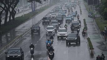 Cuaca Besok Jumat 7 Oktober 2022, Jakarta Potensi Hujan Angin Disusul Petir Sore Hari