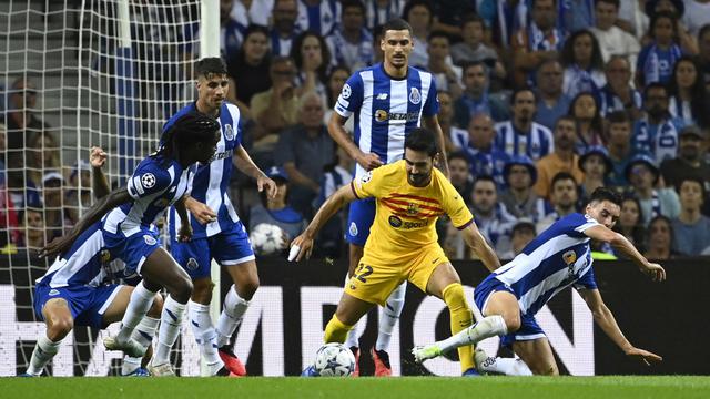 Foto: Tarian Ilkay Gundogan saat Barcelona Taklukkan FC Porto di Liga Champions