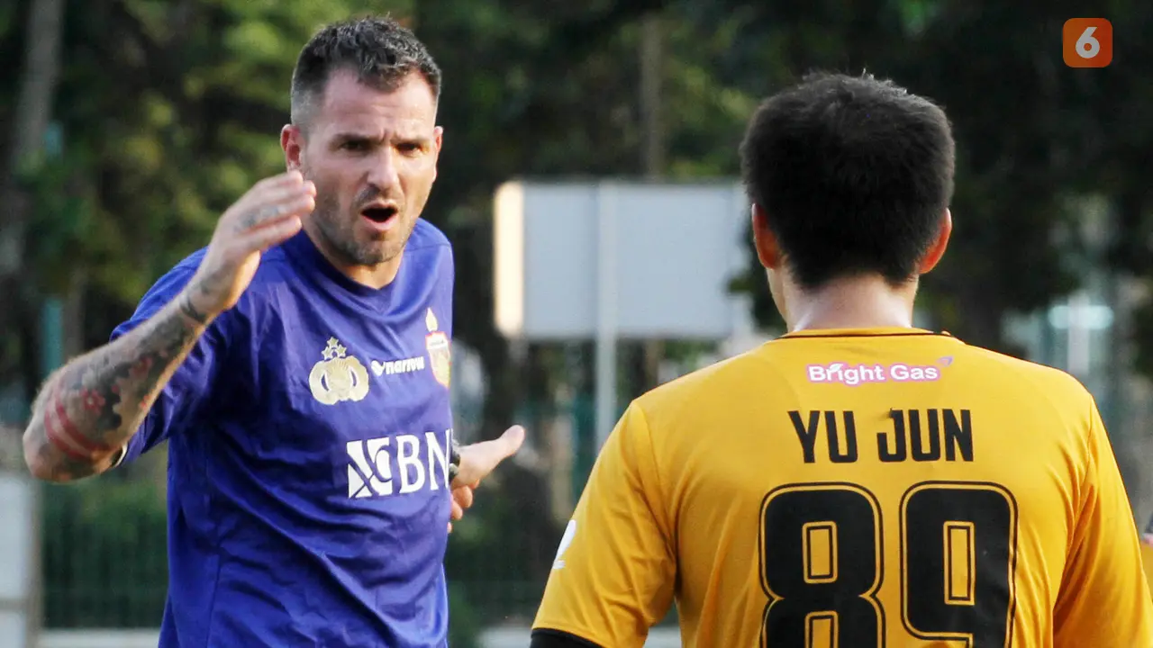 Pelatih Bhayangkara Fc, Simon McMenemy