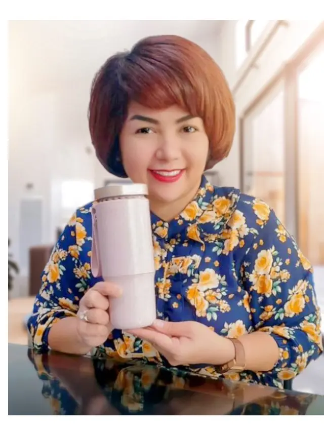 Jarang Tersorot, Ini 7 Potret Terbaru Joy Tobing yang Tetap Menawan