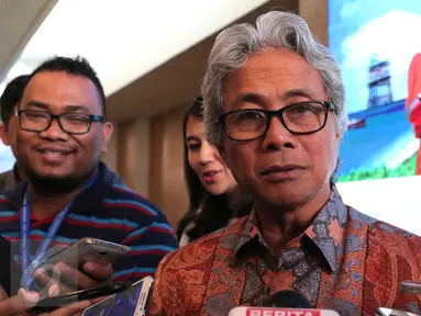 Dirut Pertamina Dwi Soetjipto saat konferensi pers di Gedung Pertamina, Jakarta, Senin (9/11/2015). Dwi menjelaskan hasil audit forensik Petral Group kepada wartawan yang hadir. (Liputan6.com/Angga Yuniar)