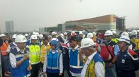 Menteri PUPR Basuki Hadimuljono menargetkan, Jalan Tol Jakarta-Cikampek (Japek) II Elevated atau Tol Layang Jakarta-Cikampek II bisa mulai beroperasi penuh pada November 2019.