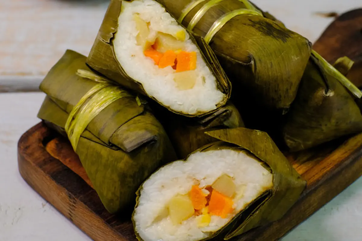 lontong isi sayur