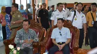 Menteri Perhubungan Ignasius Jonan mengakui belum ada anggaran yang ditujukan untuk membangun rel kereta api koridor Sumatera itu