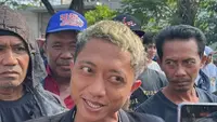Husein Janji Keliling Alun-Alun Pati Pakai Pampers Jika Sudewo Bebas