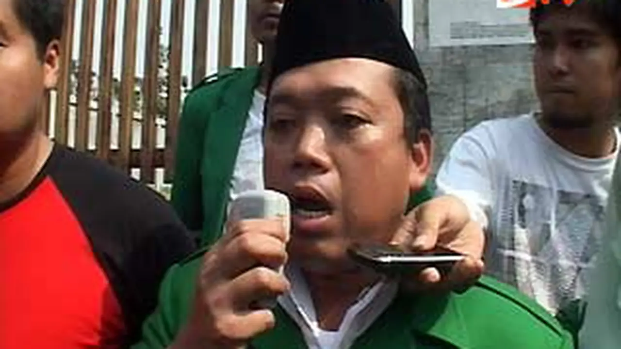 111001cgpanshor.jpg