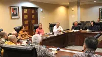 Pertemuan antara pemerintah, pengelola sirkuit, dan mitra strategis, di Gedung Bina Graha Staf Presiden di Jakarta, Rabu (18/4/2018). (Istimewa)