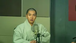 Film ini menyoroti daya tarik unik dari komedi keluarga ini, dengan transformasi mencolok Lee Seung Gi dan penampilan kuat Kim Yun Seok. (Foto: Lotte Entertainment)