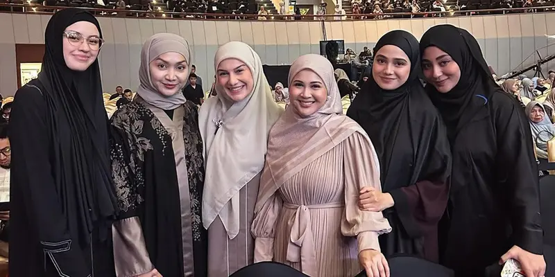 Potret Kimberly Ryder Ikut Kajian Bareng Teman Artis, Gaya Hijab Curi Perhatian