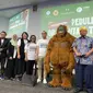 Yayasan KEHATI bersama Yayasan Orangutan Sumatera Lestari - Orangutan Information Centre (OIC) dengan dukungan The Body Shop Indonesia, melakukan Roadshow Peduli Orangutan Tapanuli 2023 ke beberapa kampus. (Liputan6.com/Pramita Tristiawati)