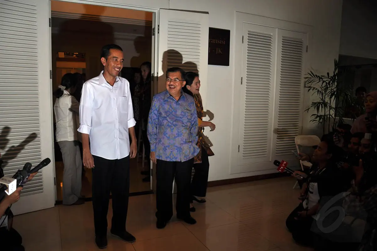 Pertemuan Pertama Jokowi-JK di Rumah Transisi