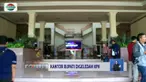 Penjagaan dilakukan supaya penggeledahan dapat berjalan lancar.