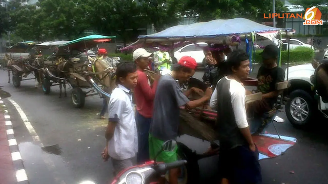 delman-banjir-140117b.jpg
