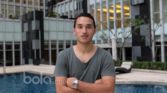 Ezra Walian