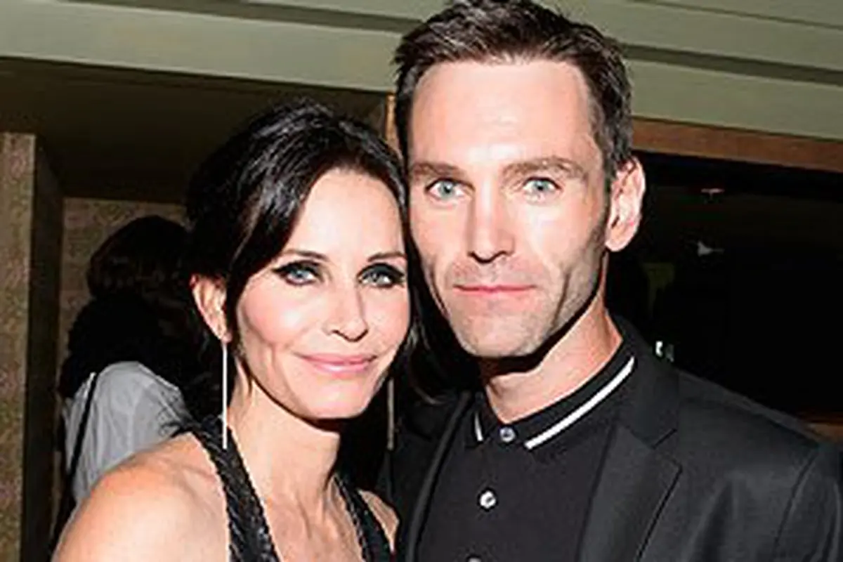 Courtney Cox Resmi Tunangan