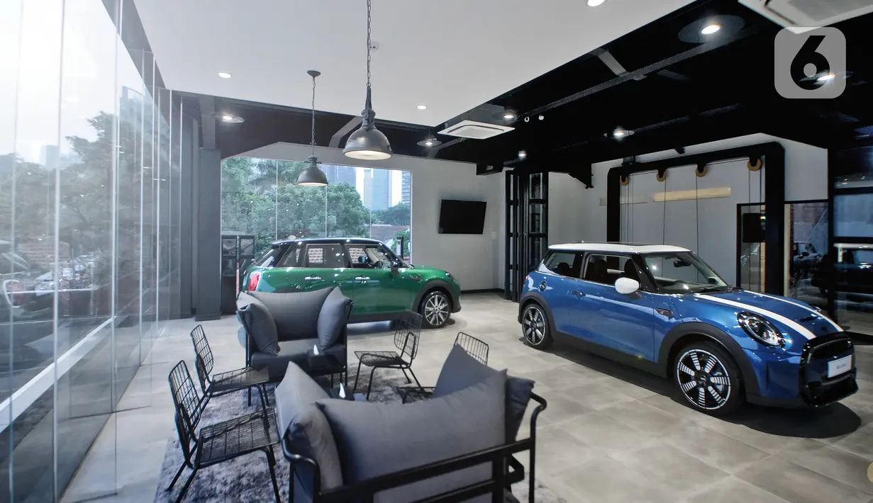 Desain interior di pada peresmian diler MINI Plaza MINI Senopati, Jakarta, Kamis (07/10/2021). Plaza MINI Senopati hadir dengan konsep city sales outlet, communal space dan lini produk terbaru dari MINI dan juga MINI Lifestyle Collection berdesain urban modern khas MINI. (Liputan6.com/HO/MINI) 