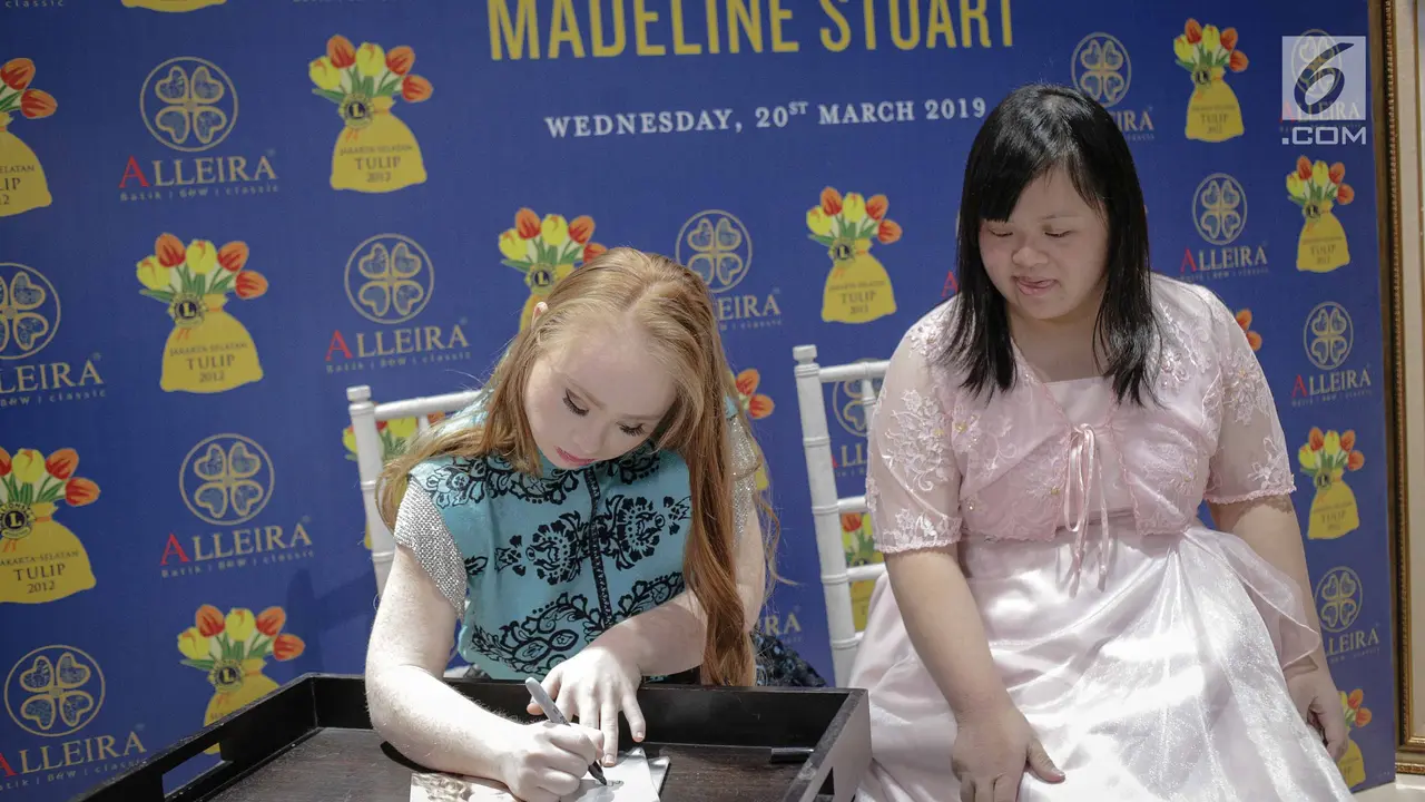 Model Down Syndrome Madeline Stuart Sapa Penggemar di Jakarta