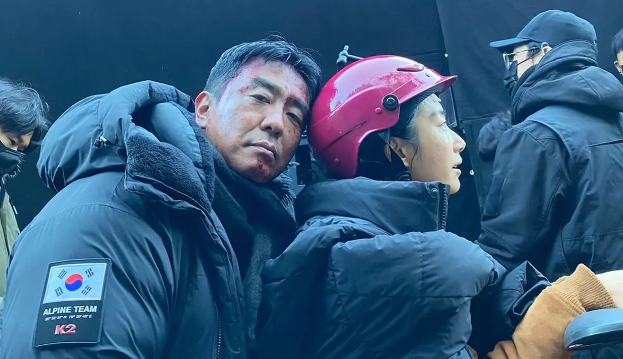 <p>Ryu Seung Ryeong - Moving Behind the Scene (Foto: Instagram/ ryuseungryong_)</p>