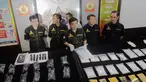 Direktorat Tindak Pidana Narkoba saat gelar perkara sindikat jaringan narkoba, Jakarta, Senin (22/12/2014). (Liputan6.com/Faizal Fanani)