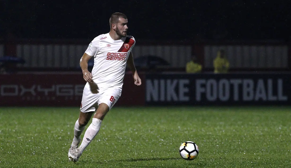 Sampai saat ini, Pluim sudah tampil sebanyak 119 partai di ajang resmi bersama PSM Makassar. (Bola.com/Yoppy Renato)