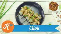 Ketimbang jajan di luar, yuk kita buat sendiri snack seru di rumah. Resep cilok khas Jawa Barat ini bisa menjadi pilihan yang tepat. (Foto: Kokiku Tv)