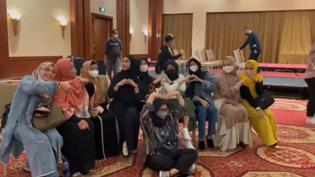 7 Momen Persiapan Lamaran Ria Ricis dan Teuku Ryan yang Digelar Hari Ini