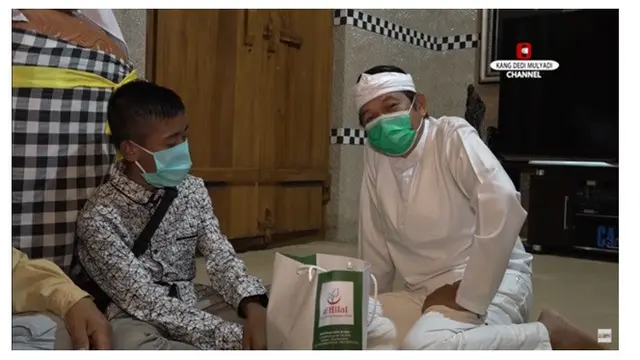 Viral Pemulung Mengaji, Ditawari Jadi 'Direktur' Hingga Diangkat Anak Syekh Ali Jaber