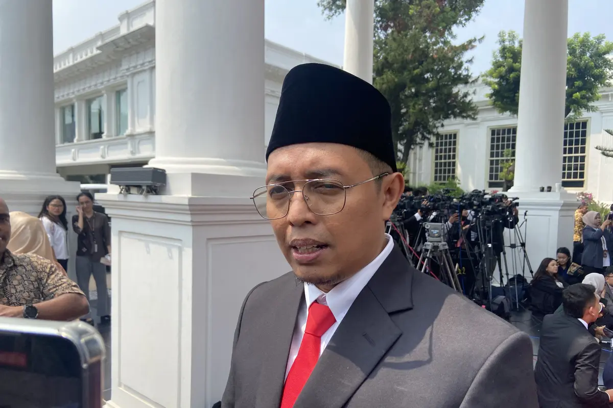 Kepala Kantor Komunikasi Kepresidenan Hasan Nasbi menjelaskan kerja Kantor Komunikasi Presiden usai dilantik Presiden Jokowi. (Liputan6.com/M Radityo Priyasmoro)