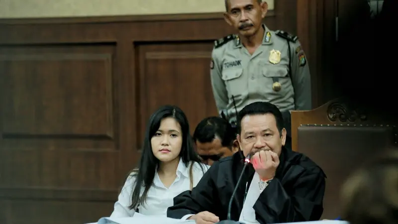 [Bintang] Sidang Jessica Wongso